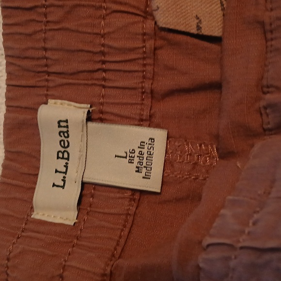 L L Bean Tan and Brown Shorts Set - Picture 3 of 4